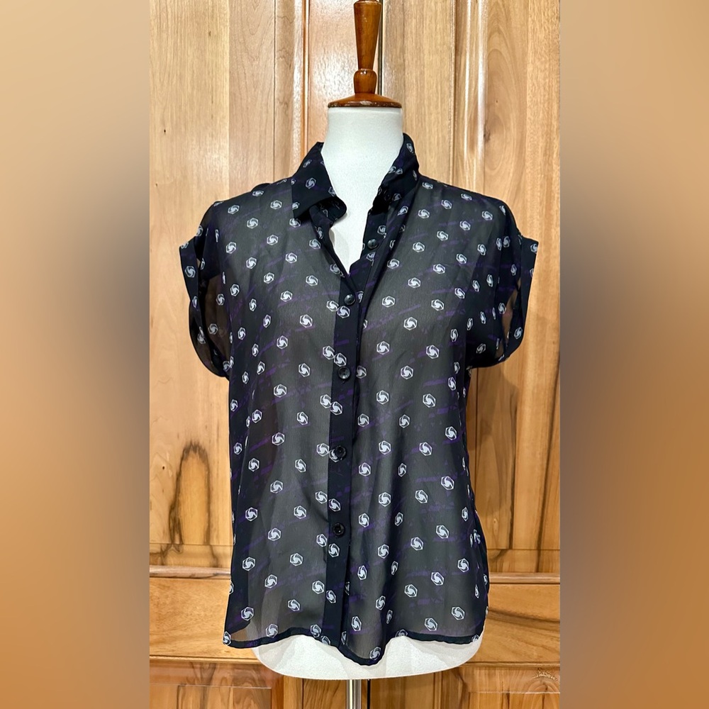 Blizzard Gear - Sheer Heroes of the Storm Short-Sleeve Button-Down Blouse EUC M